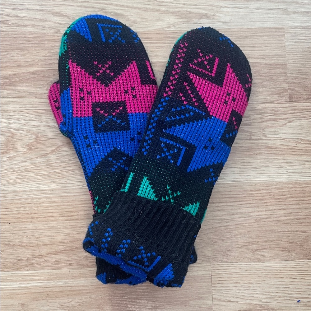 Vibrant Geometric Knit Mittens